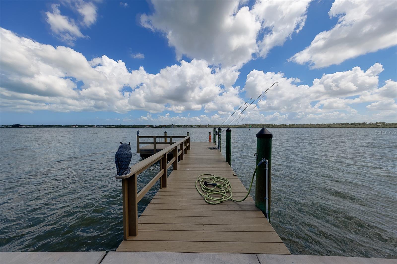 326 176TH AVENUE CIR, REDINGTON SHORES, FL, 33708