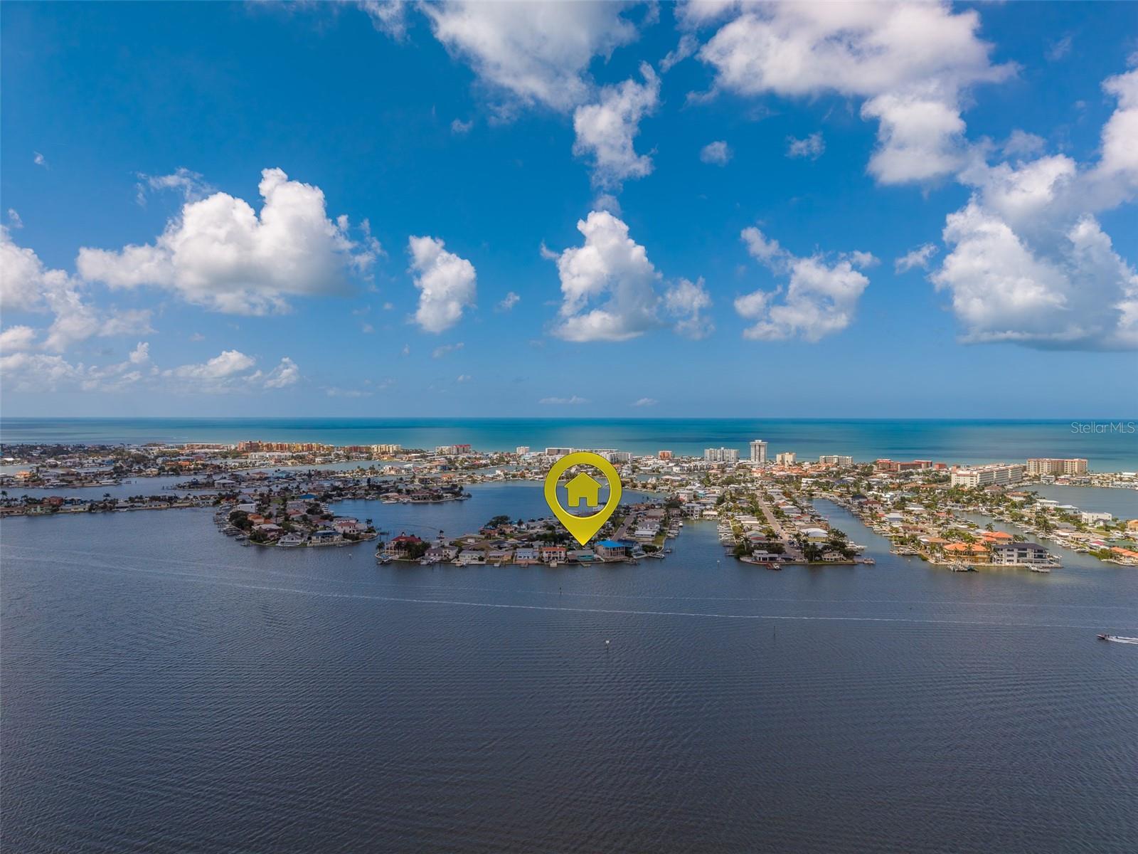 326 176TH AVENUE CIR, REDINGTON SHORES, FL, 33708