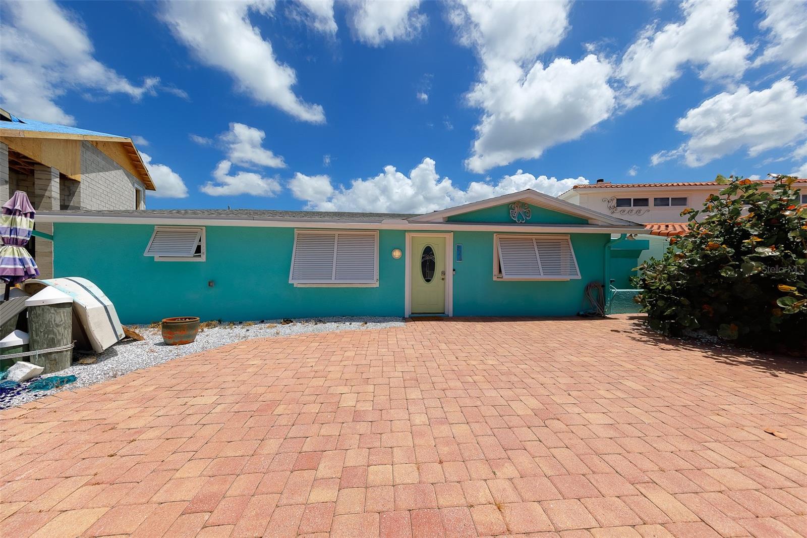 326 176TH AVENUE CIR, REDINGTON SHORES, FL, 33708