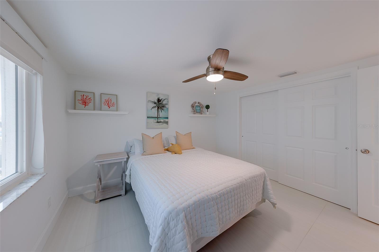 326 176TH AVENUE CIR, REDINGTON SHORES, FL, 33708