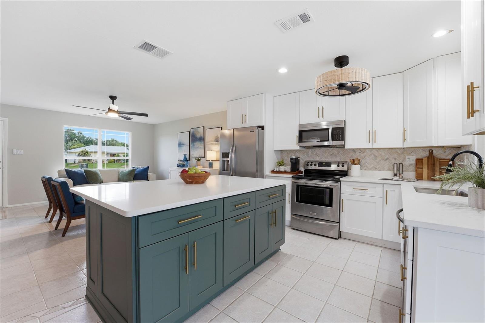 1506 BEACON DR, PORT CHARLOTTE, FL, 33952