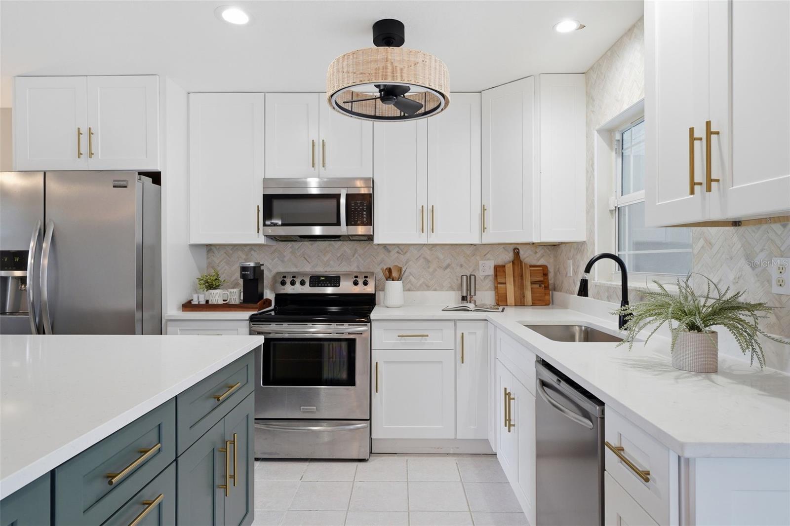 1506 BEACON DR, PORT CHARLOTTE, FL, 33952