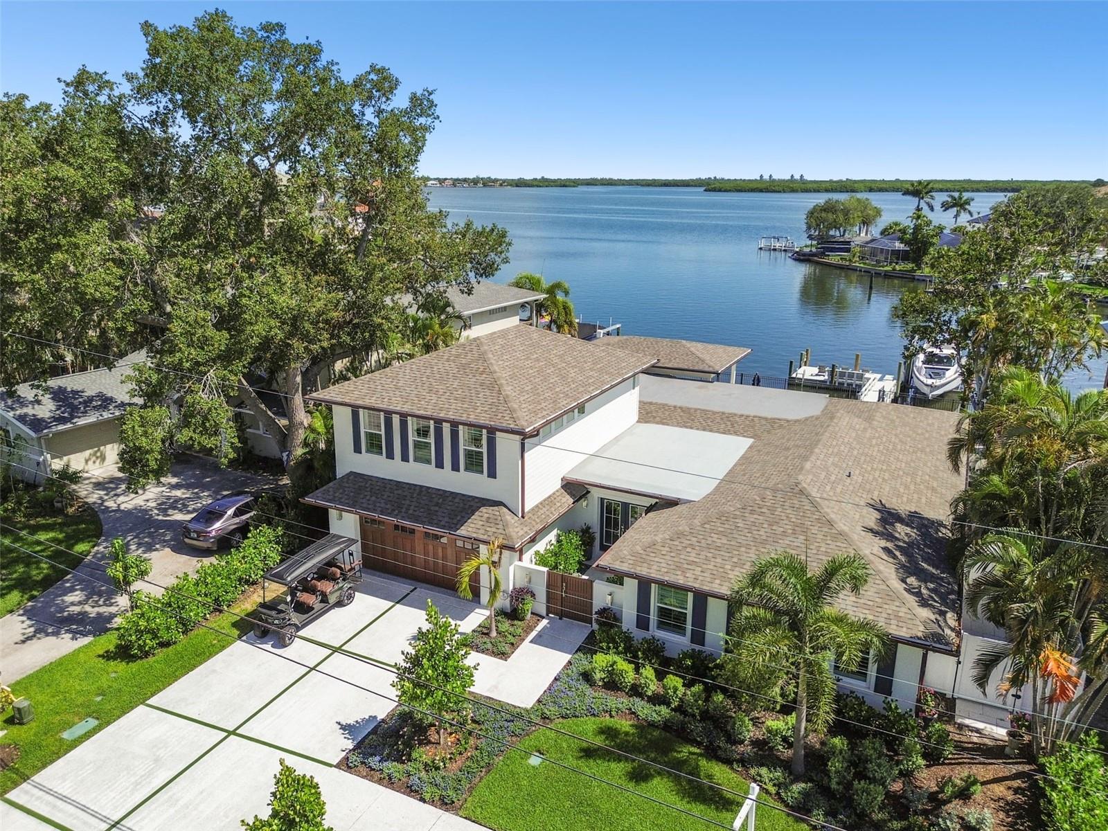 1907 ARROWHEAD DR NE, ST PETERSBURG, FL, 33703