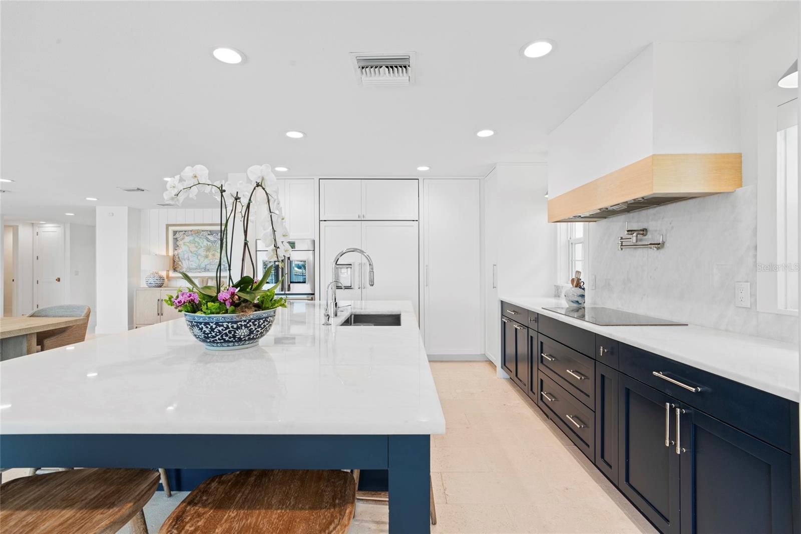 1907 ARROWHEAD DR NE, ST PETERSBURG, FL, 33703