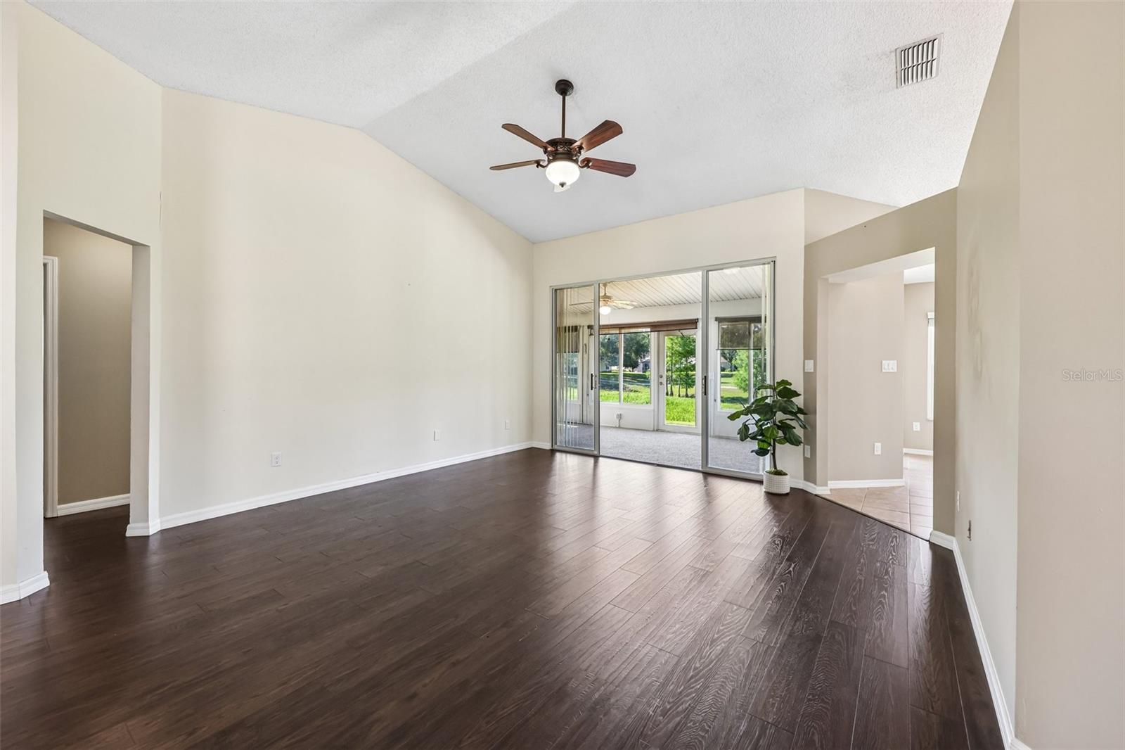 26234 GLEN EAGLE DR, LEESBURG, FL, 34748