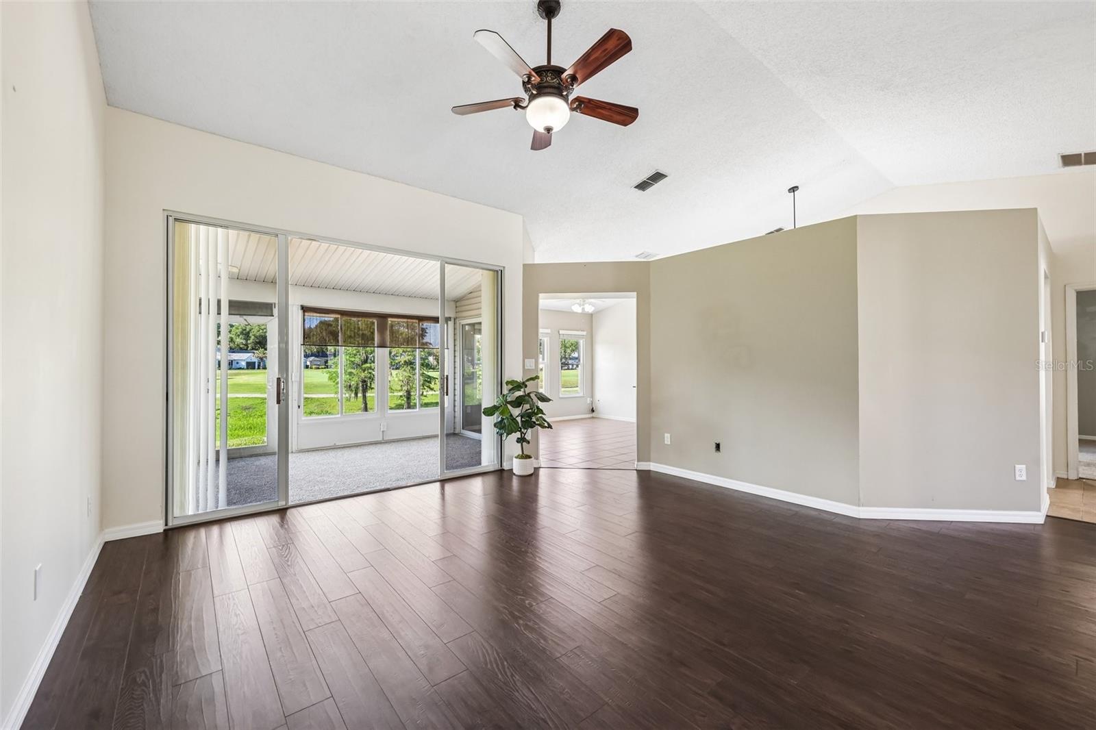 26234 GLEN EAGLE DR, LEESBURG, FL, 34748