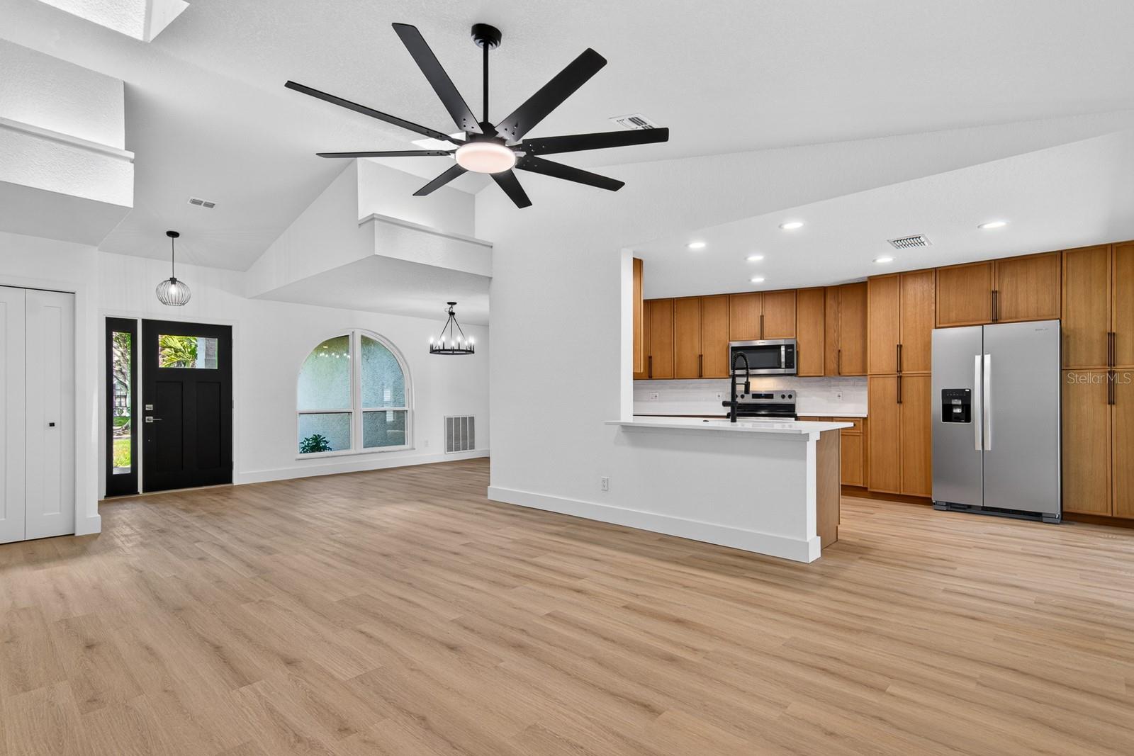 1043 RIDGE VIEW LN, PALM HARBOR, FL, 34683