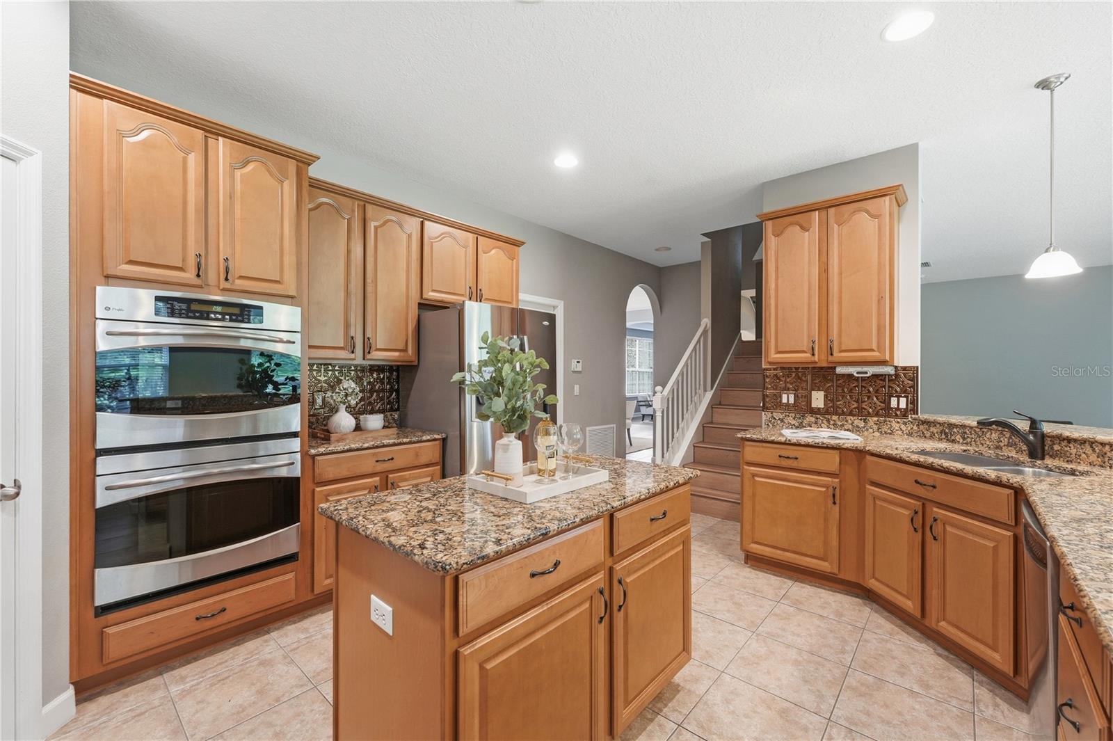 202 VICTORIA TRAILS BLVD, DELAND, FL, 32724