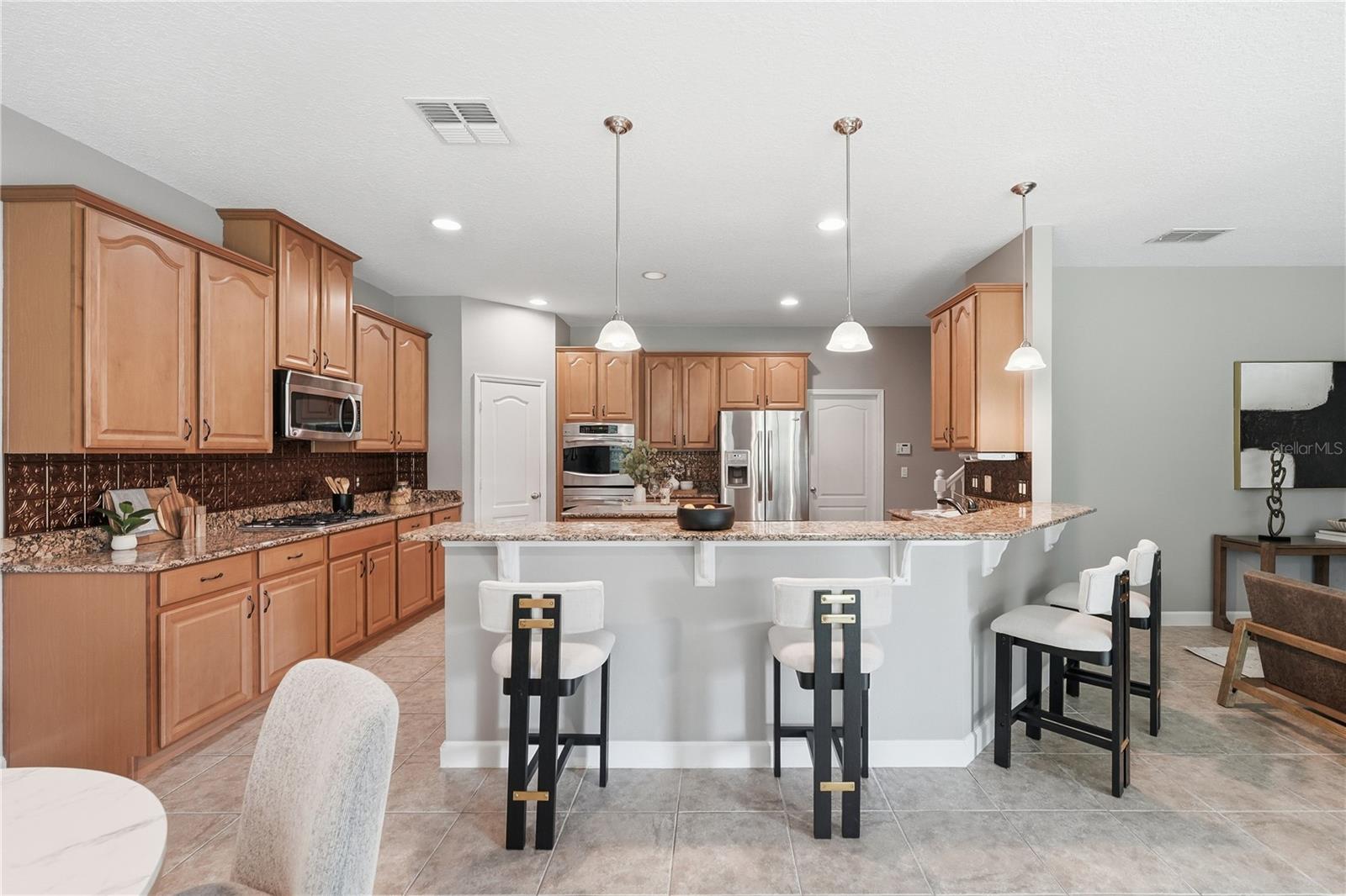 202 VICTORIA TRAILS BLVD, DELAND, FL, 32724