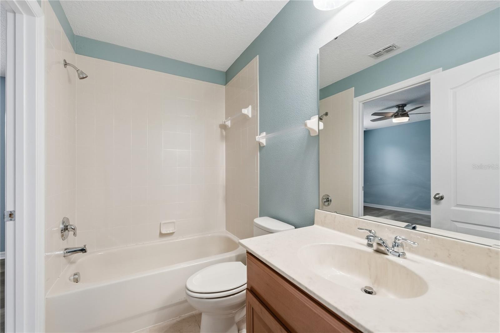 202 VICTORIA TRAILS BLVD, DELAND, FL, 32724