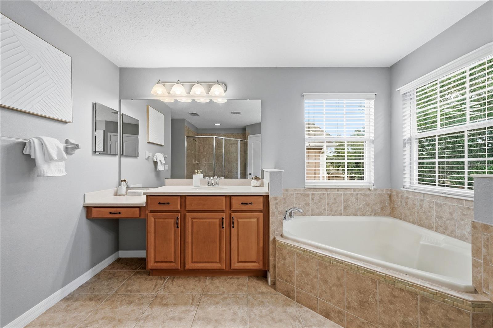 202 VICTORIA TRAILS BLVD, DELAND, FL, 32724