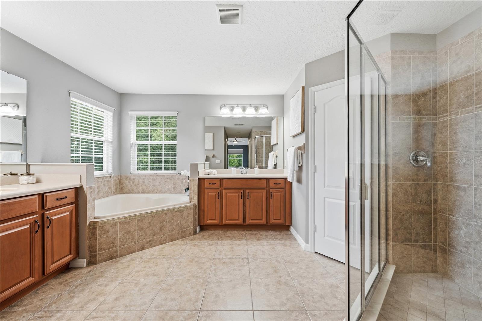 202 VICTORIA TRAILS BLVD, DELAND, FL, 32724