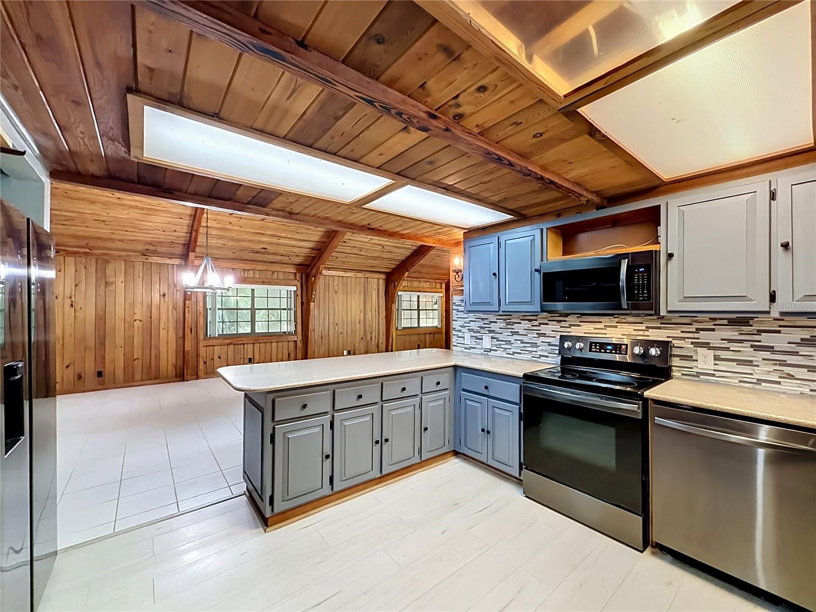 420 NINA RD NE, PALM BAY, FL, 32907