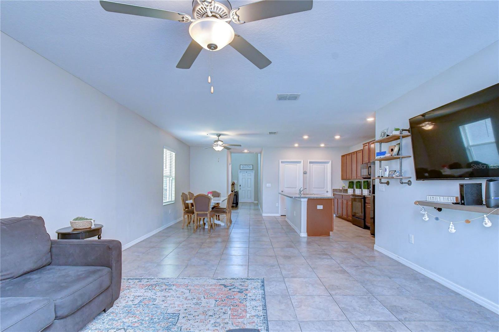 4321 GLOBE THISTLE DR, TAMPA, FL, 33619