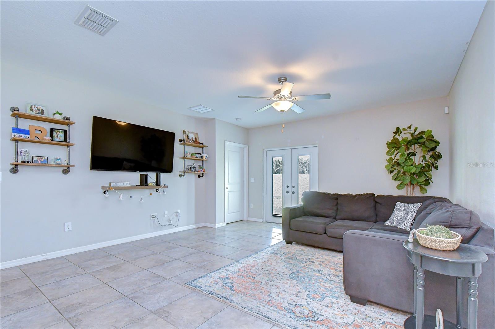 4321 GLOBE THISTLE DR, TAMPA, FL, 33619