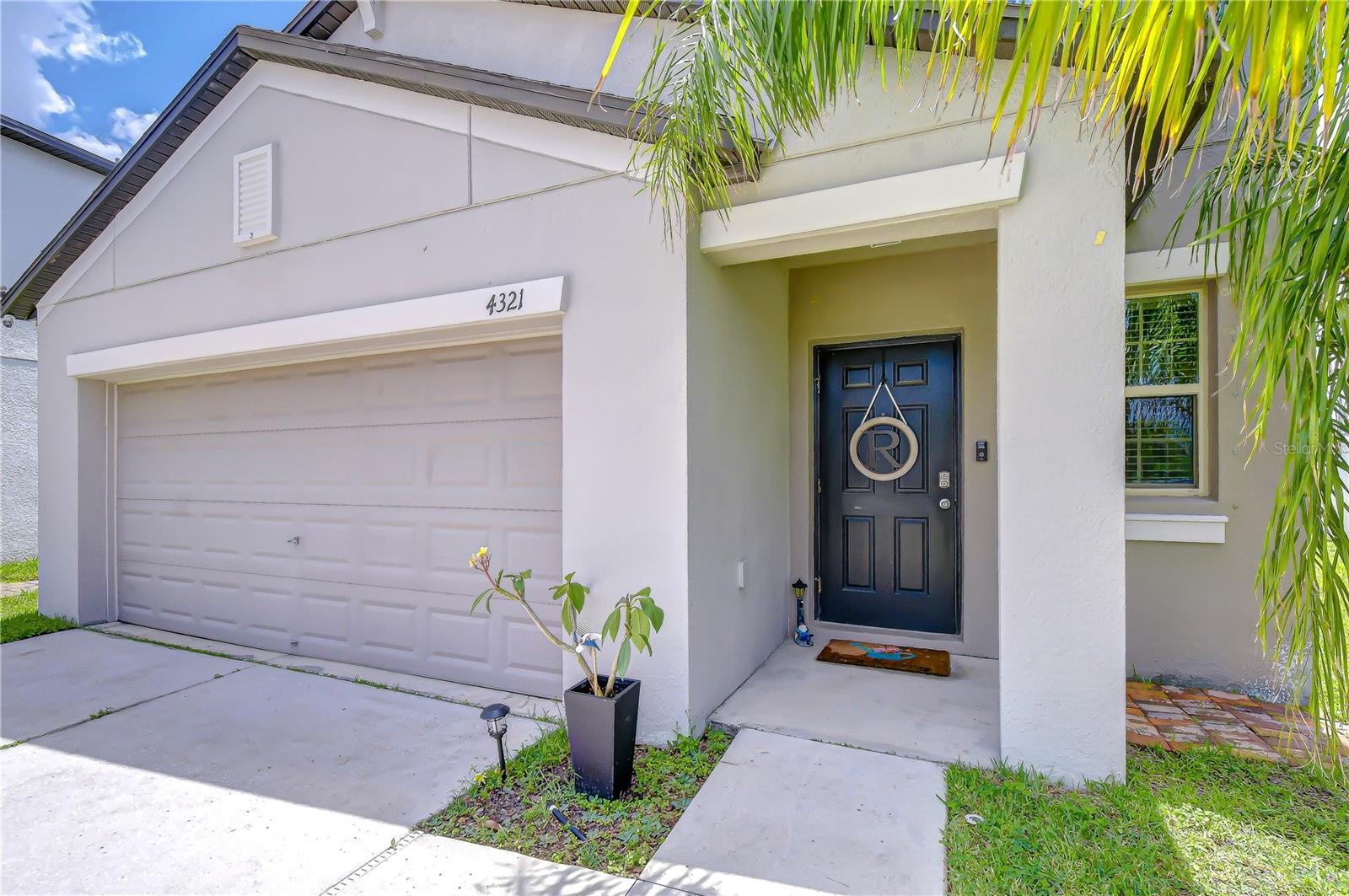 4321 GLOBE THISTLE DR, TAMPA, FL, 33619