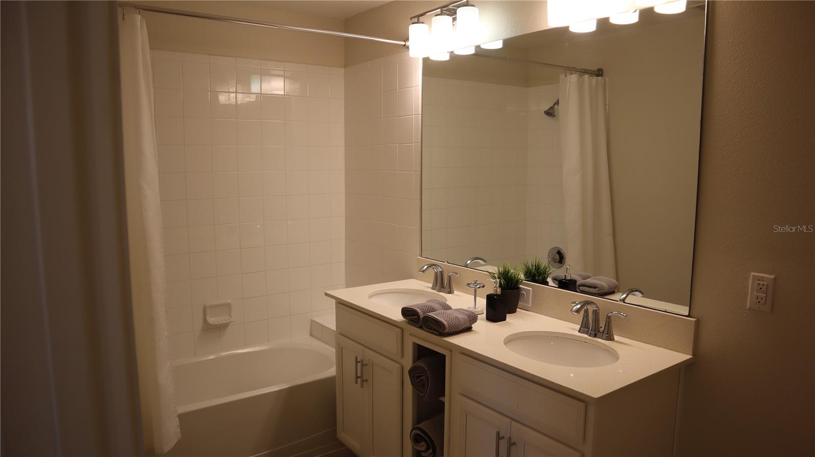 4751 CLOCK TOWER DR #305, KISSIMMEE, FL, 34746