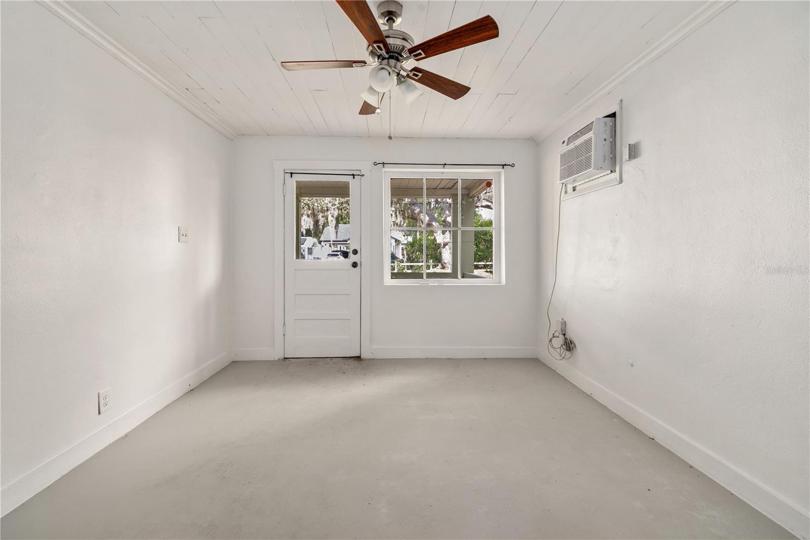 5914 N OLA AVE, TAMPA, FL, 33604