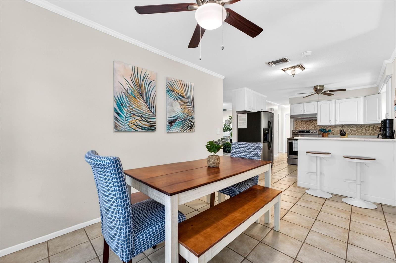 2220 LAUREN DR, LARGO, FL, 33774