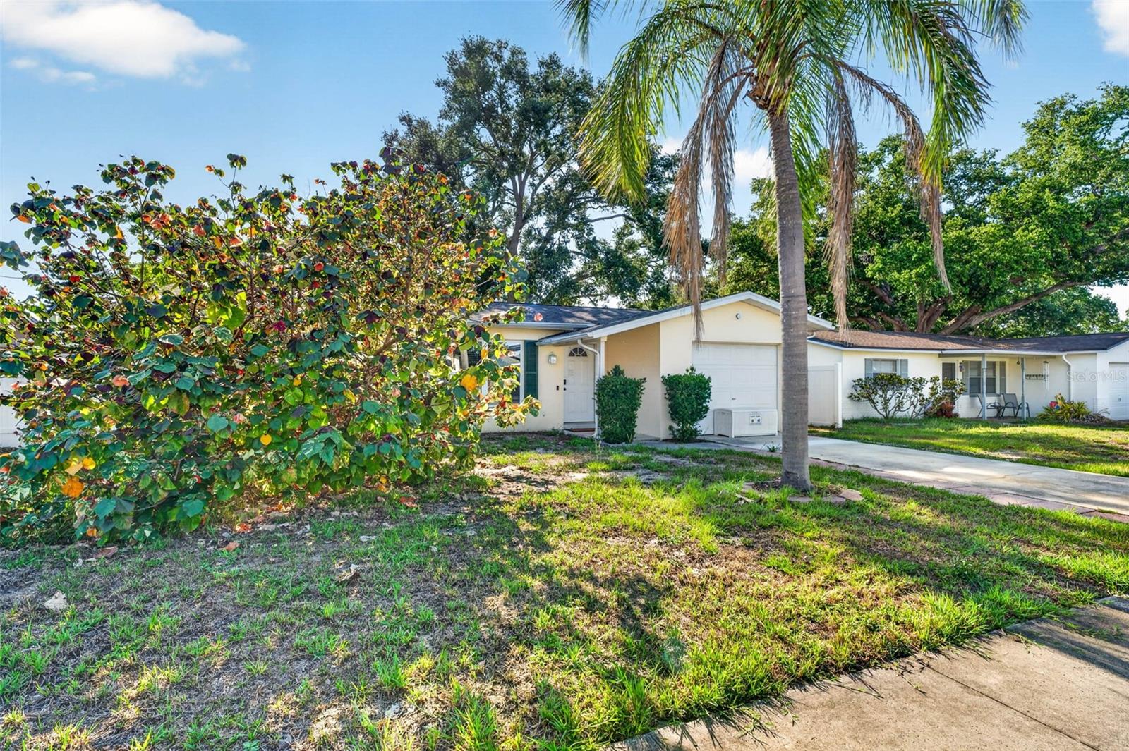 2220 LAUREN DR, LARGO, FL, 33774