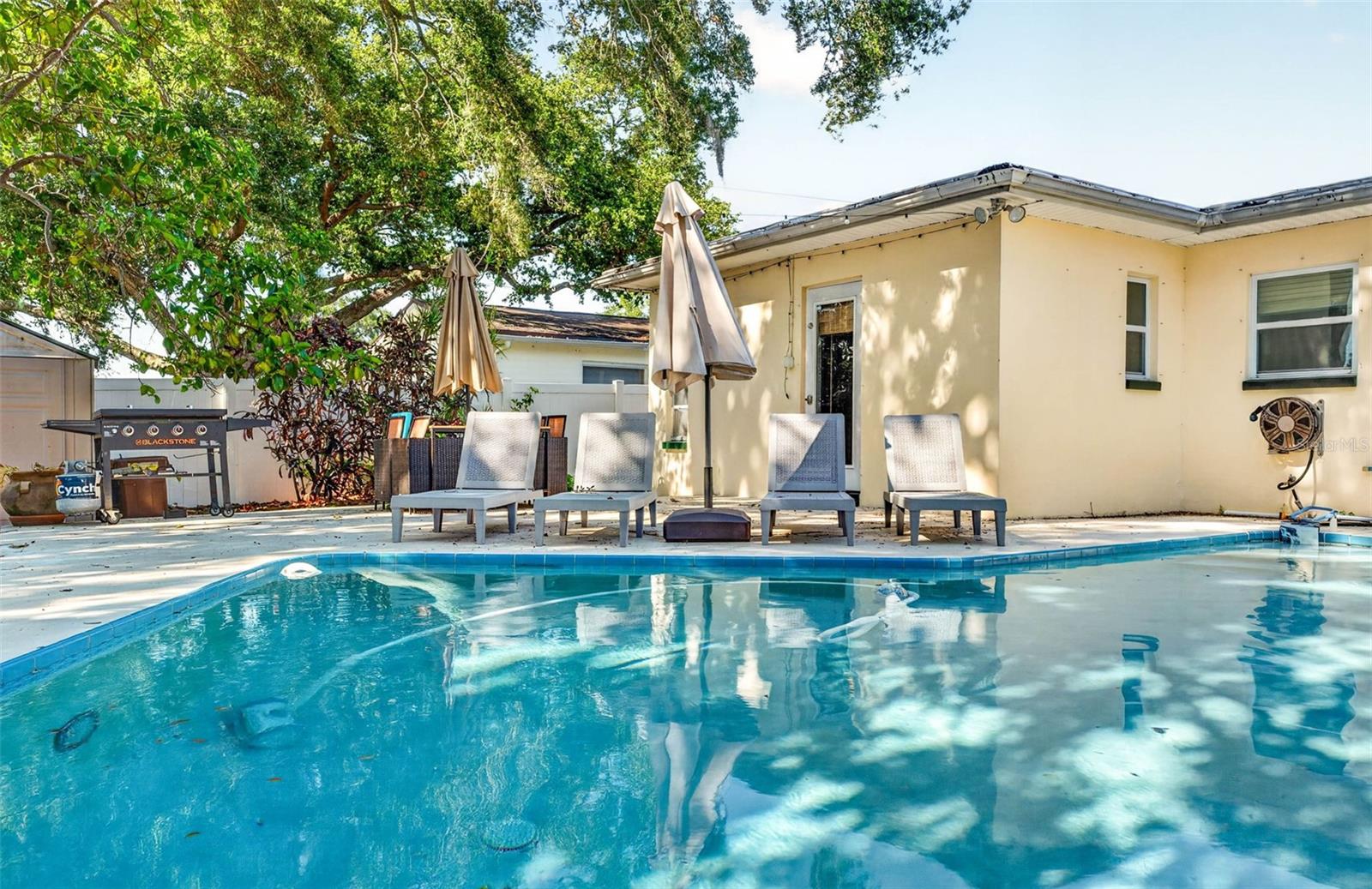 2220 LAUREN DR, LARGO, FL, 33774