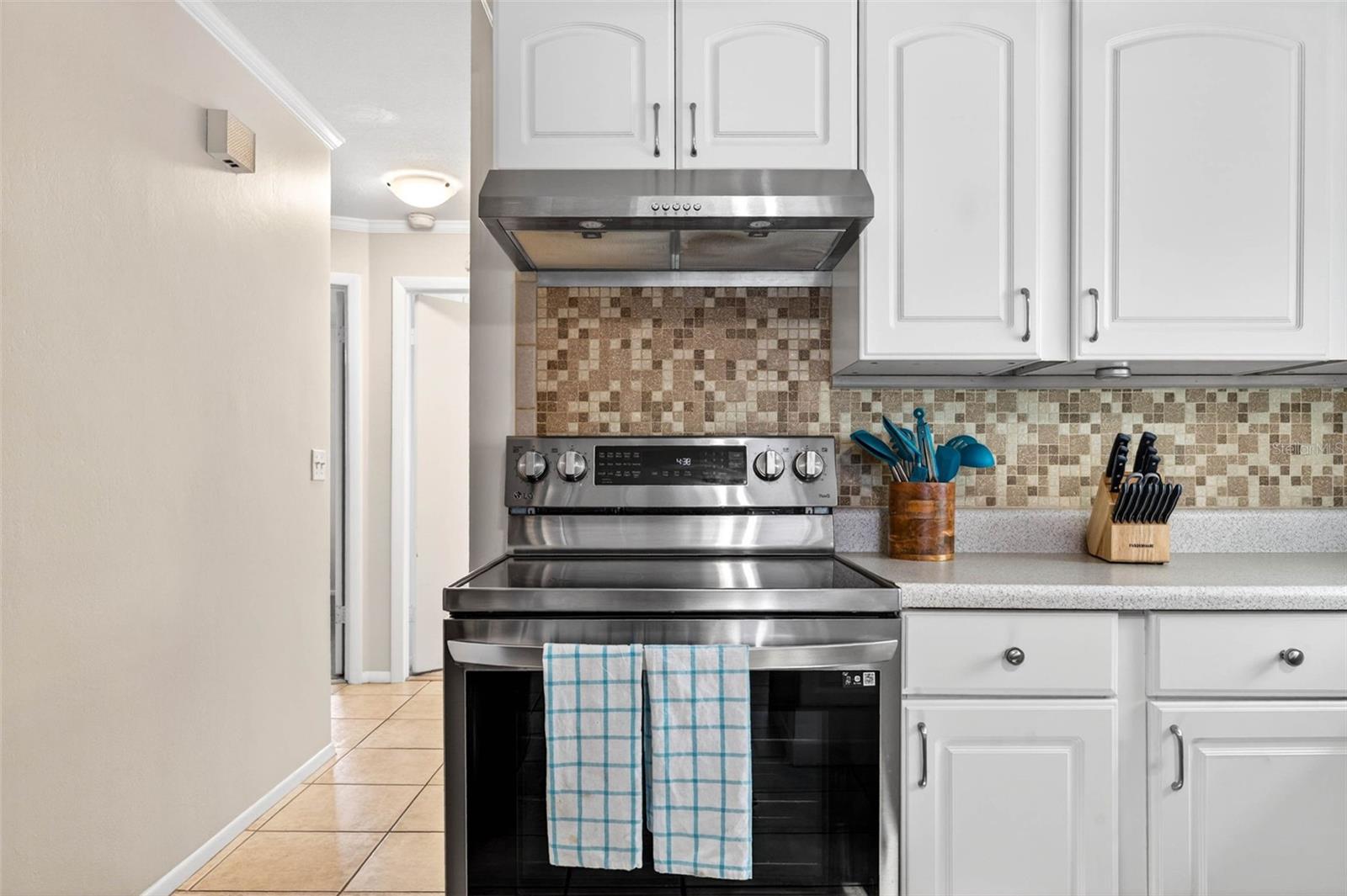 2220 LAUREN DR, LARGO, FL, 33774