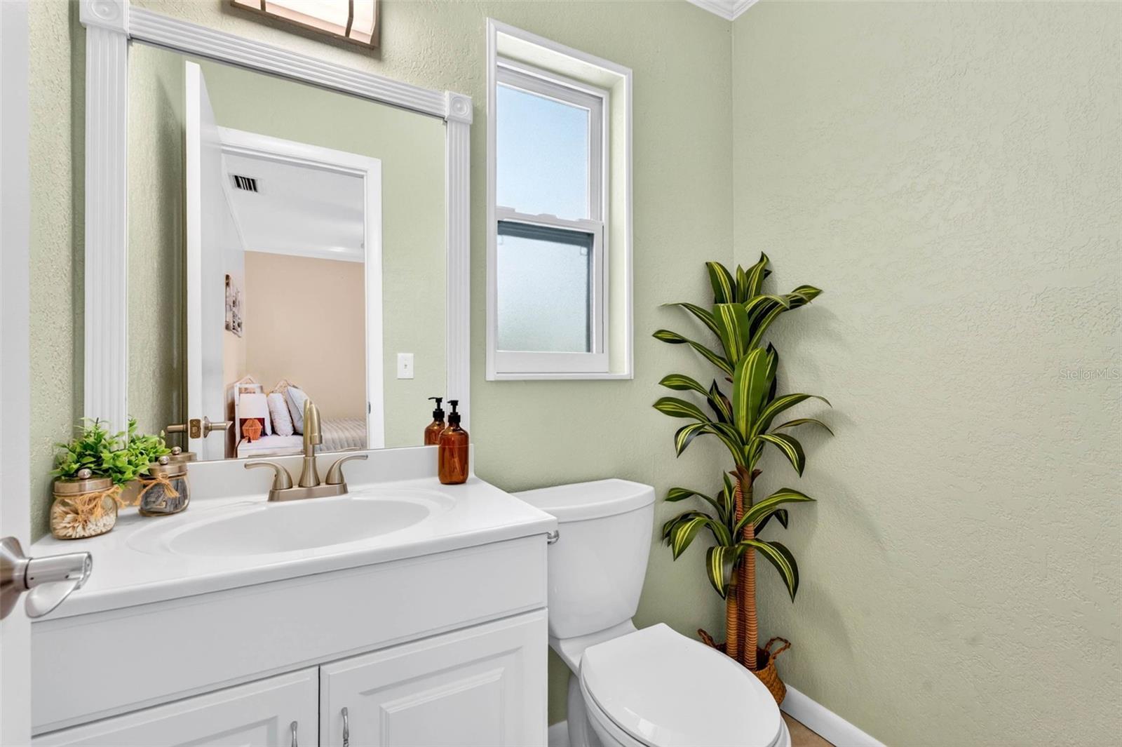 2220 LAUREN DR, LARGO, FL, 33774
