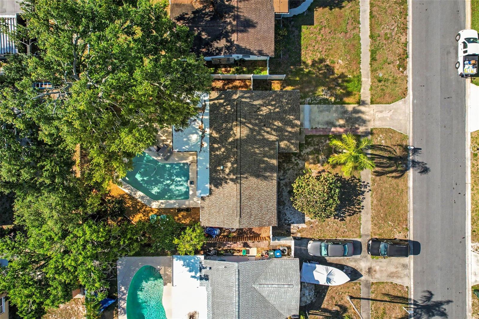2220 LAUREN DR, LARGO, FL, 33774
