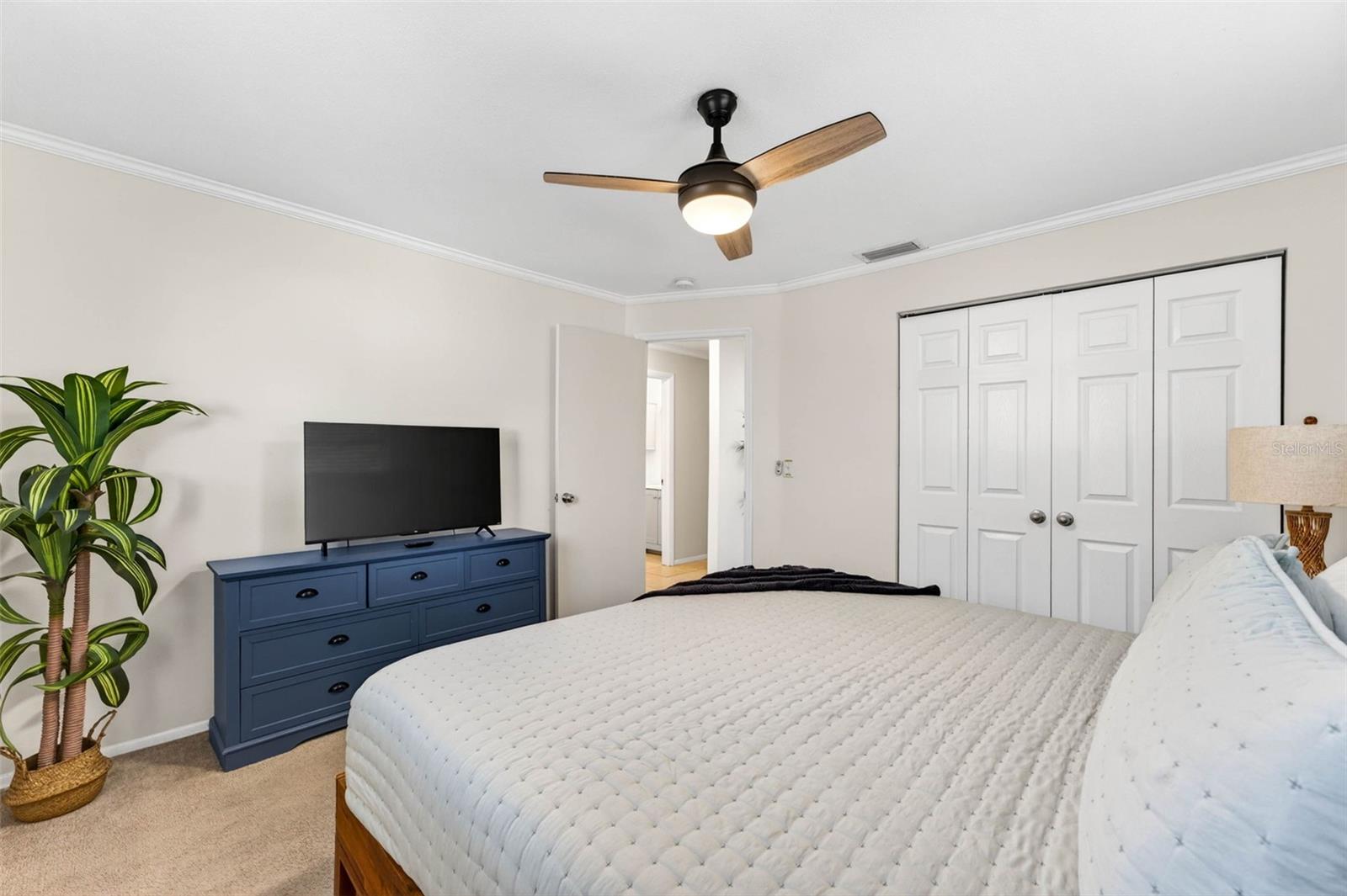 2220 LAUREN DR, LARGO, FL, 33774