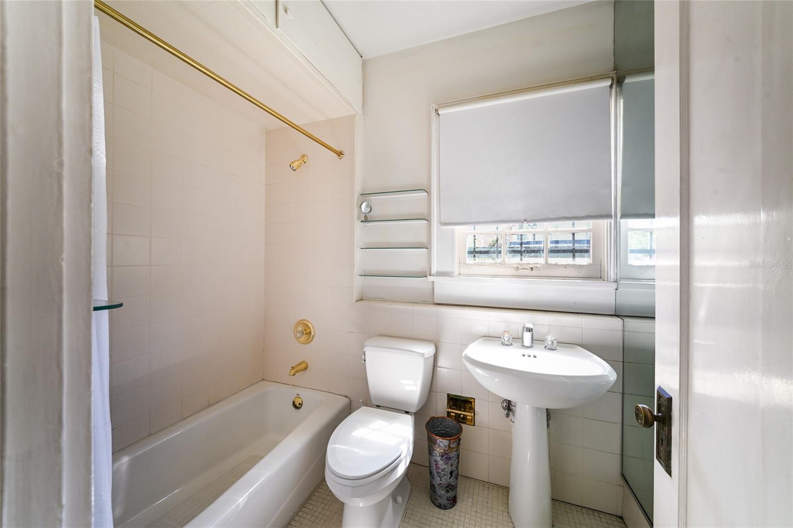 411 BURNS COURT, SARASOTA, FL, 34236