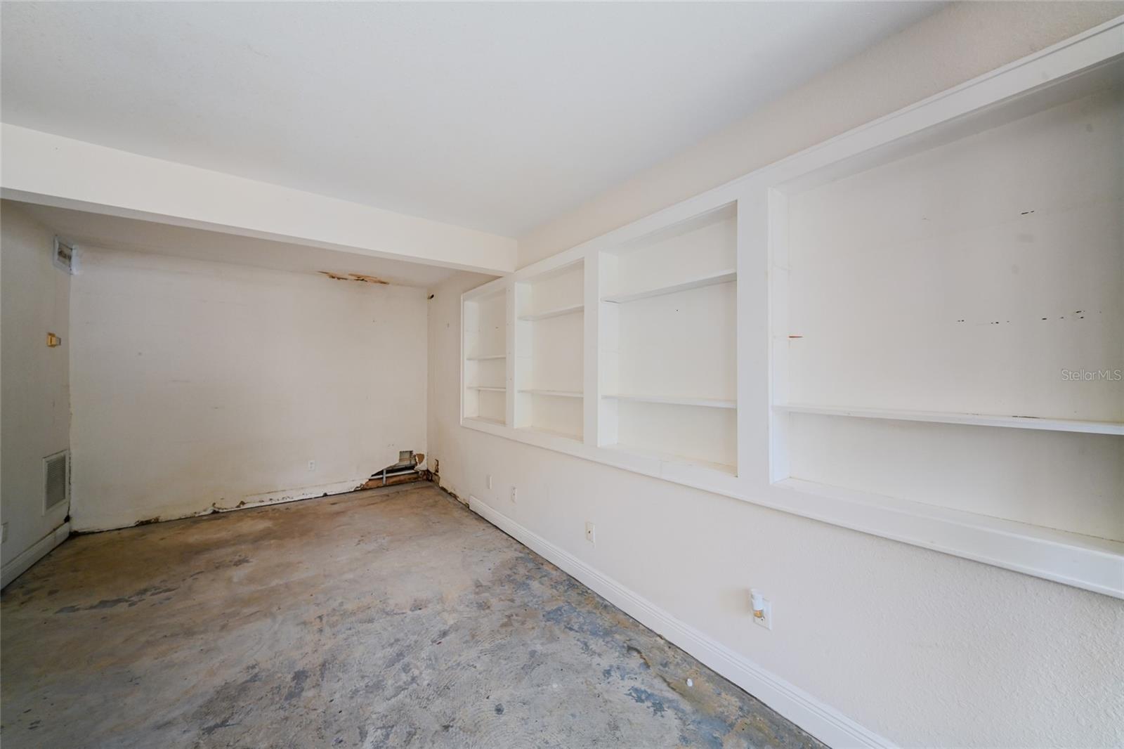 411 BURNS COURT, SARASOTA, FL, 34236