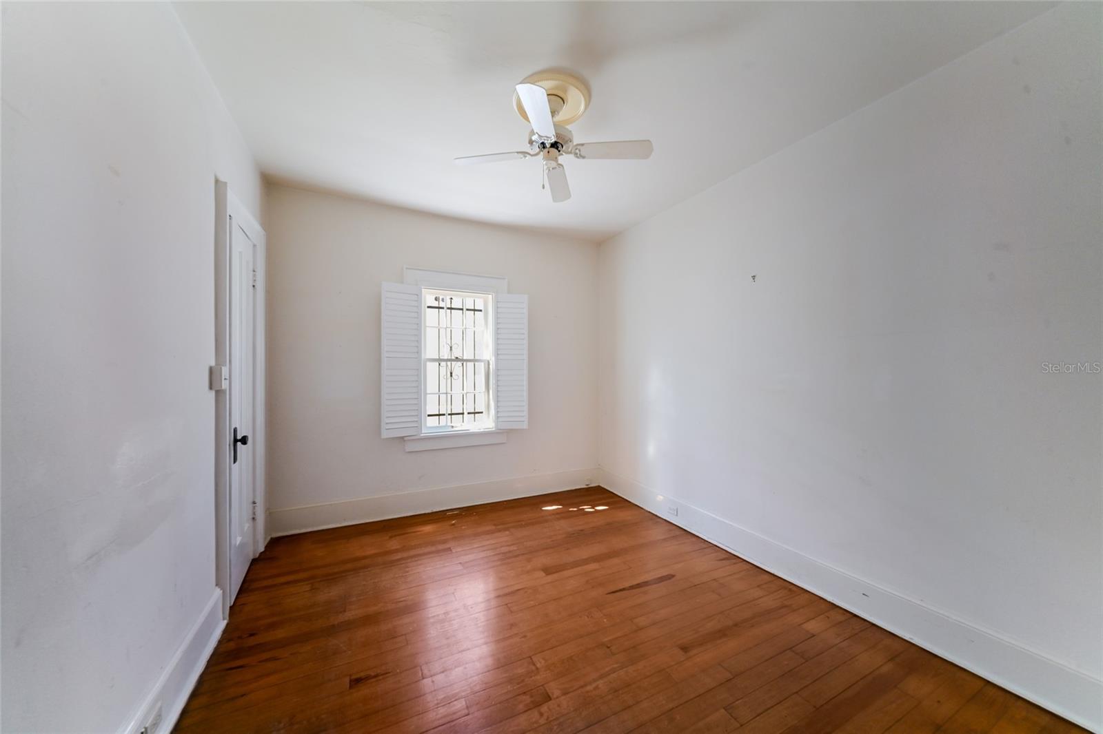 411 BURNS COURT, SARASOTA, FL, 34236