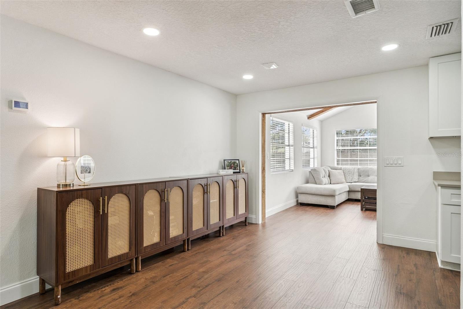 670 VINCENT DR, MOUNT DORA, FL, 32757