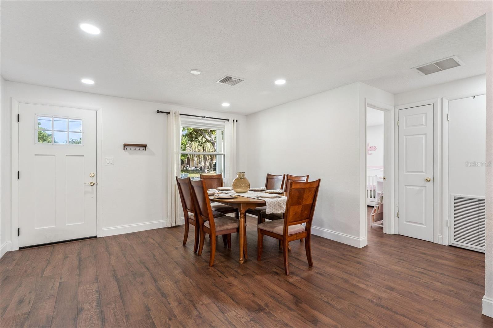 670 VINCENT DR, MOUNT DORA, FL, 32757