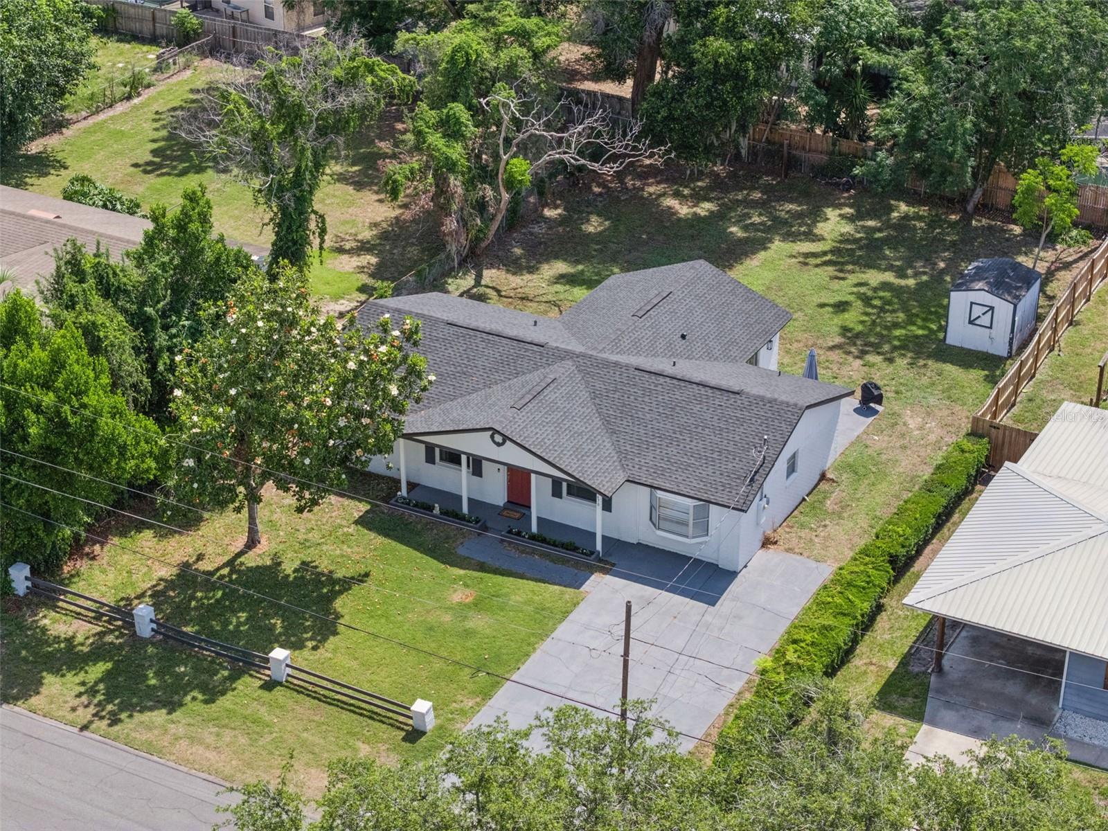 670 VINCENT DR, MOUNT DORA, FL, 32757