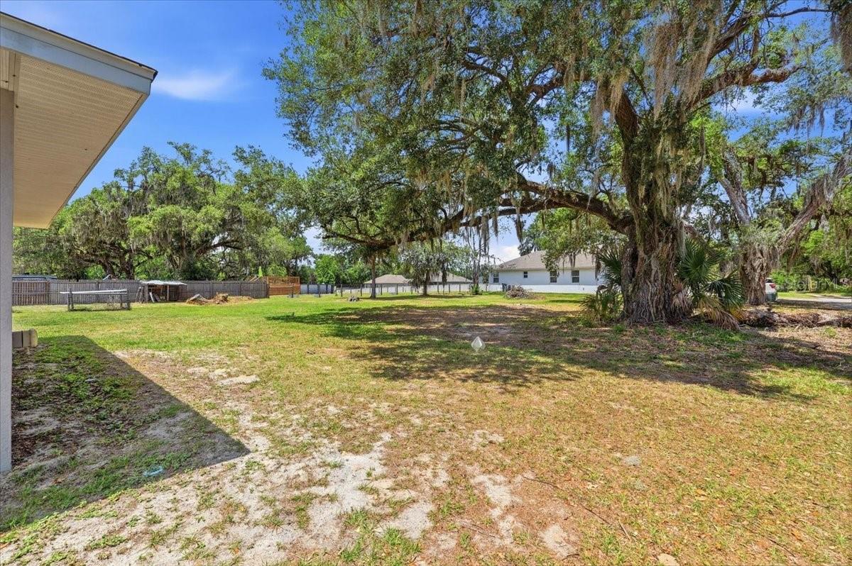 1233 PARKER RD, LAKELAND, FL, 33811