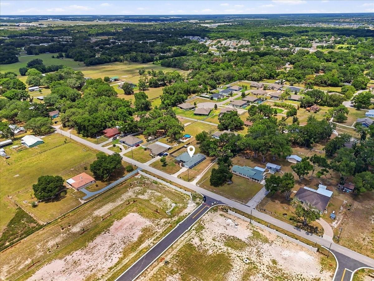 1233 PARKER RD, LAKELAND, FL, 33811