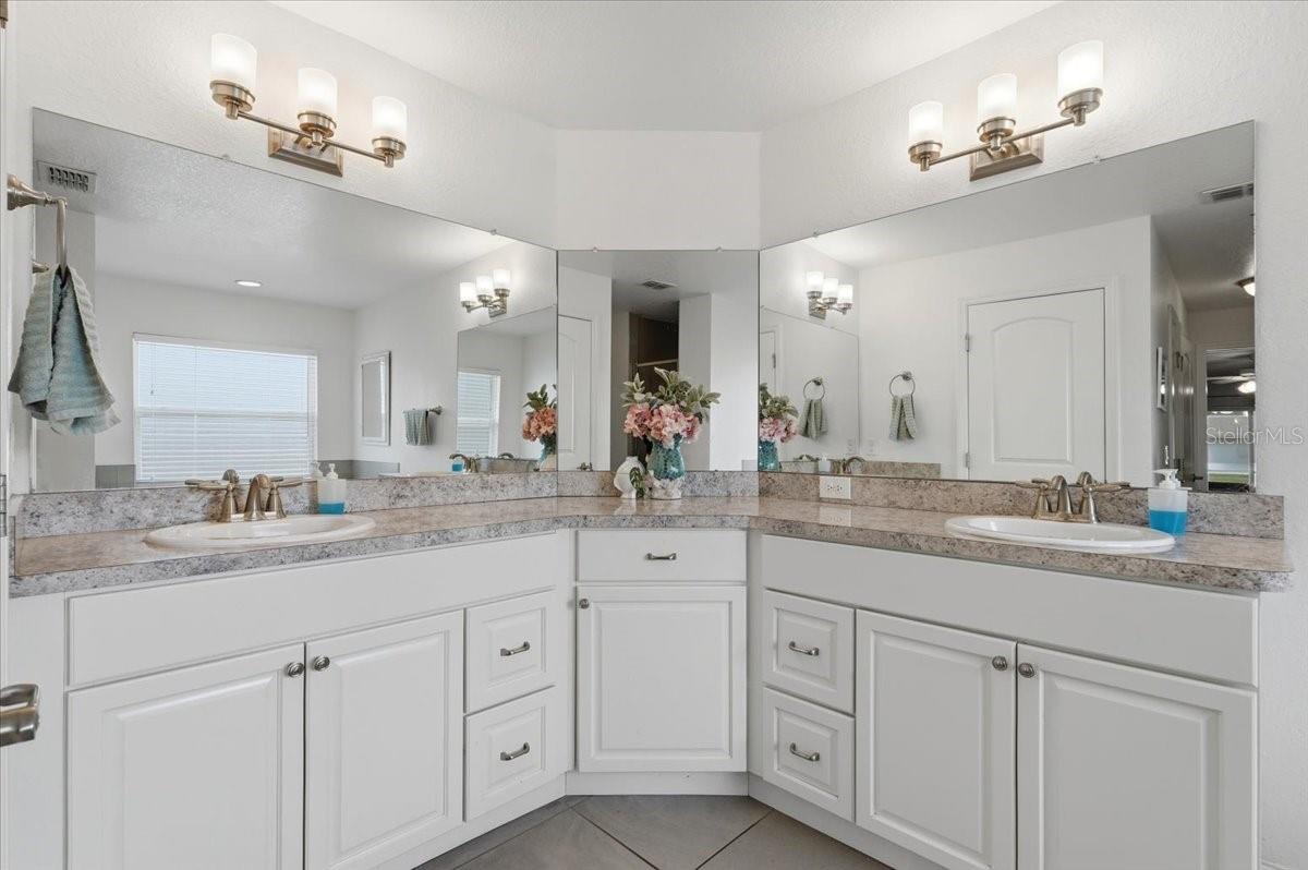 1233 PARKER RD, LAKELAND, FL, 33811