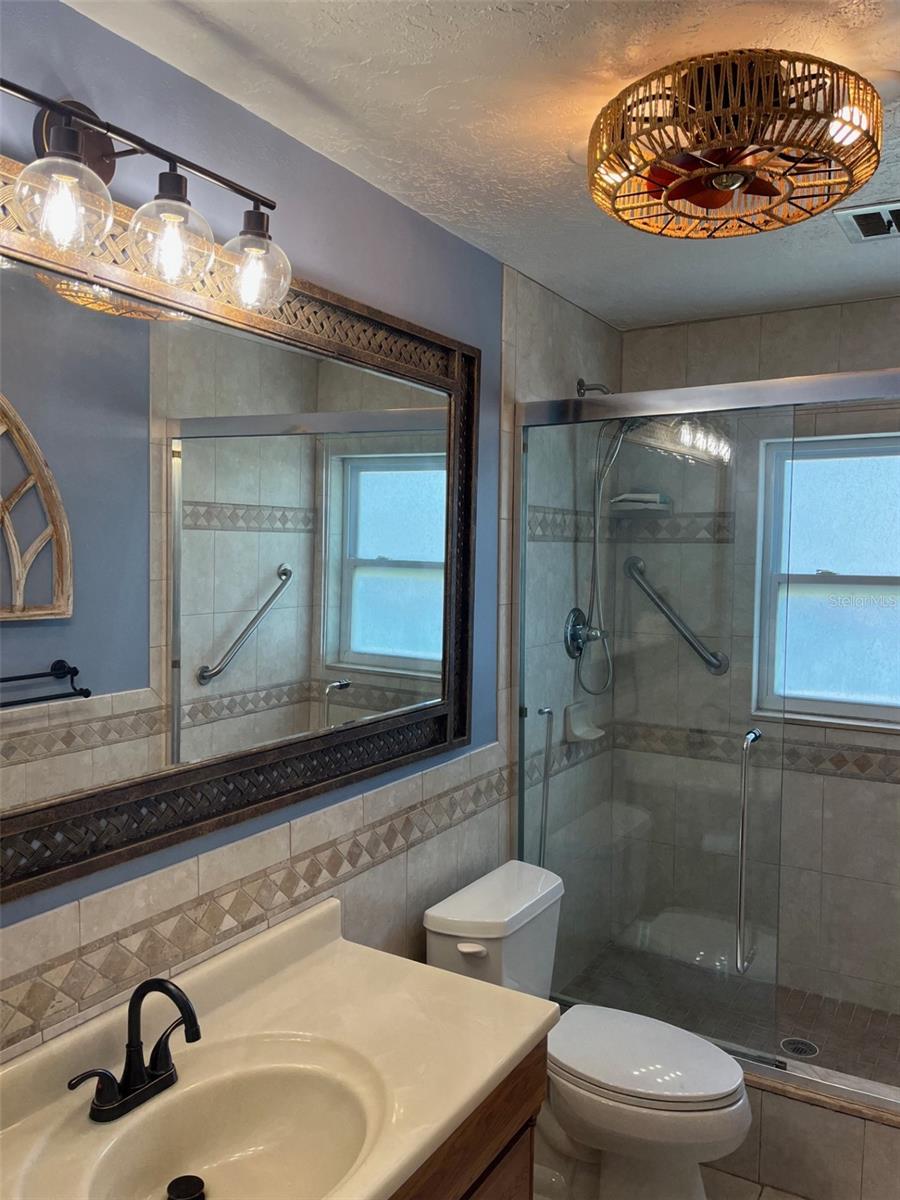 8372 CANDLEWOOD RD, SEMINOLE, FL, 33777