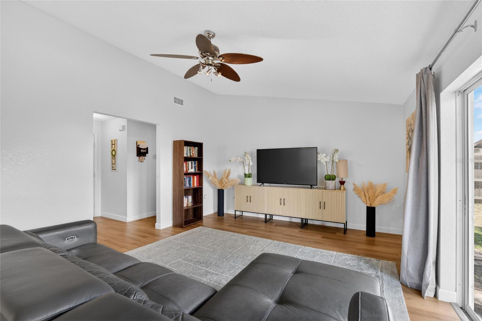 146 KINGS POND AVE, WINTER HAVEN, FL, 33880
