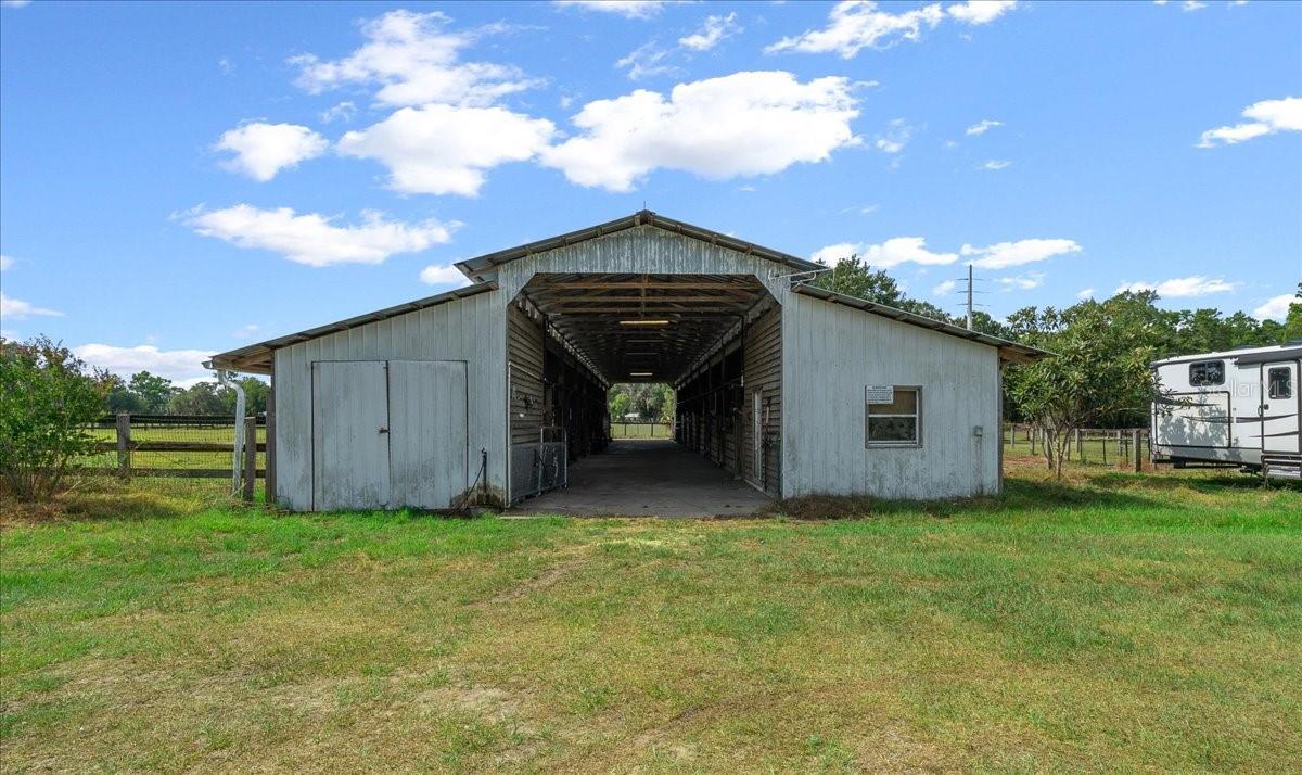 18585 N HIGHWAY 329, REDDICK, FL, 32686