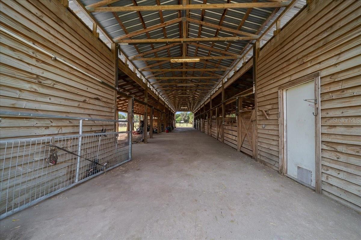 18585 N HIGHWAY 329, REDDICK, FL, 32686