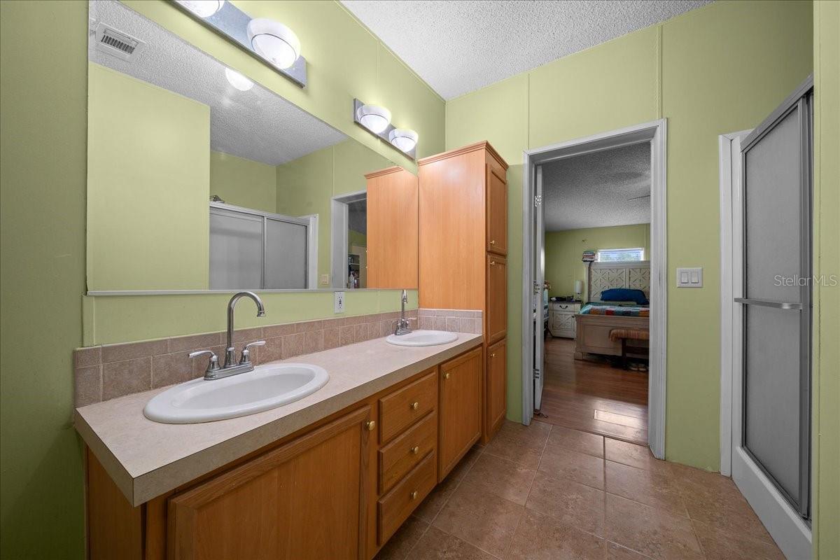 18585 N HIGHWAY 329, REDDICK, FL, 32686
