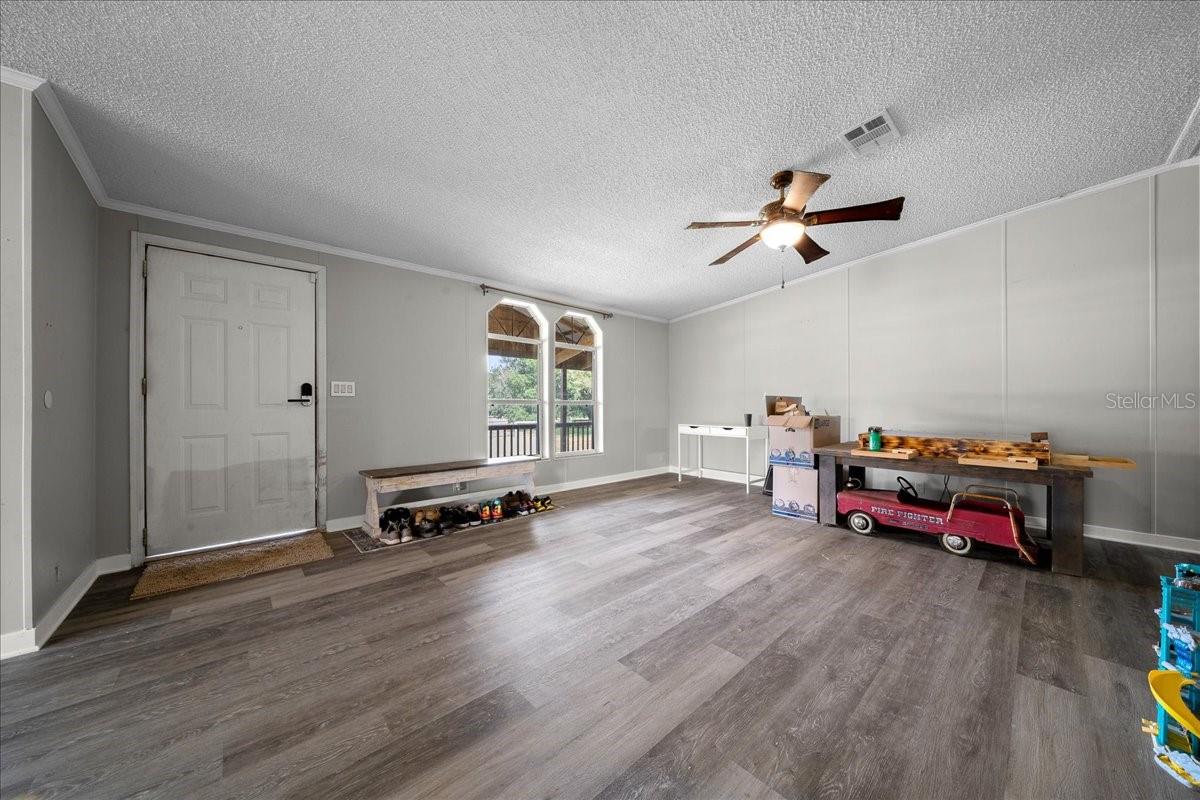 18585 N HIGHWAY 329, REDDICK, FL, 32686