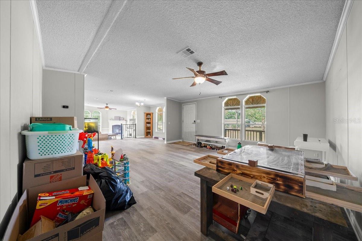 18585 N HIGHWAY 329, REDDICK, FL, 32686