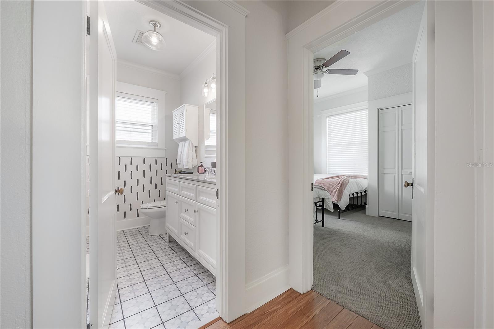 1010 E CURTIS ST, TAMPA, FL, 33603