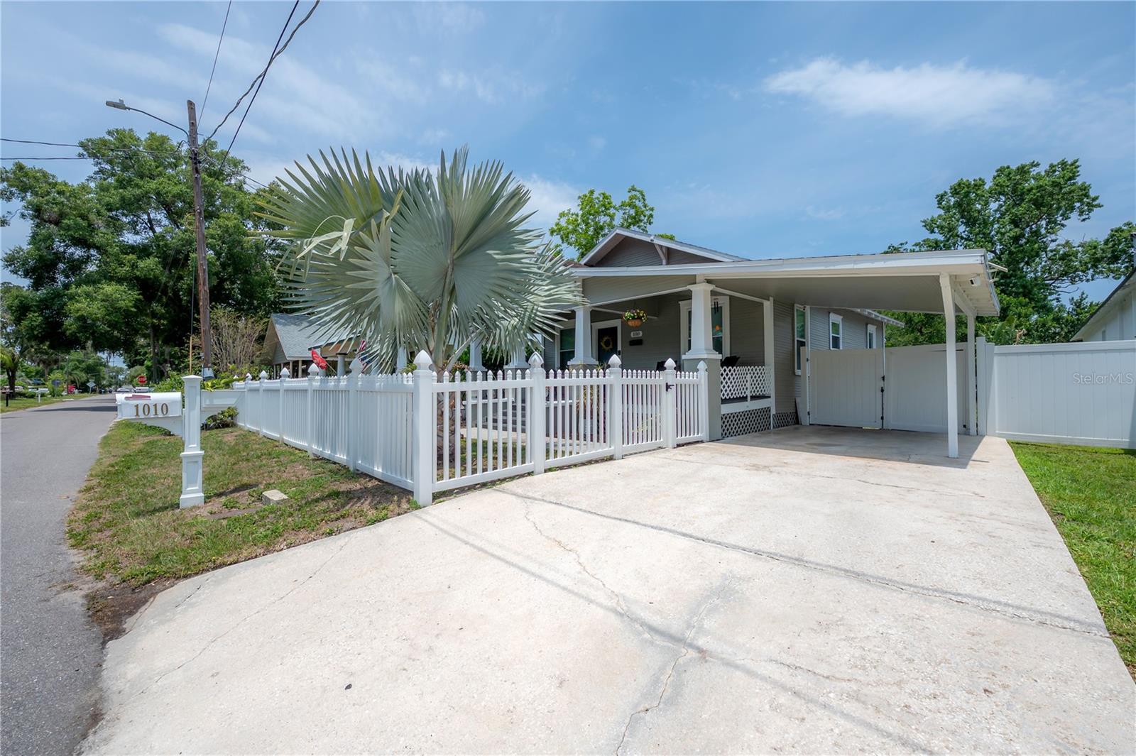 1010 E CURTIS ST, TAMPA, FL, 33603