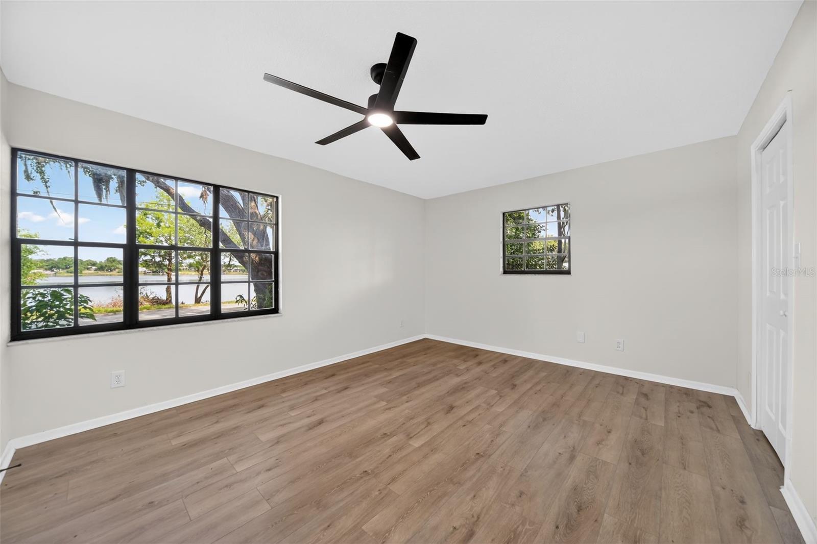 637 W LAKESHORE DR, CLERMONT, FL, 34711