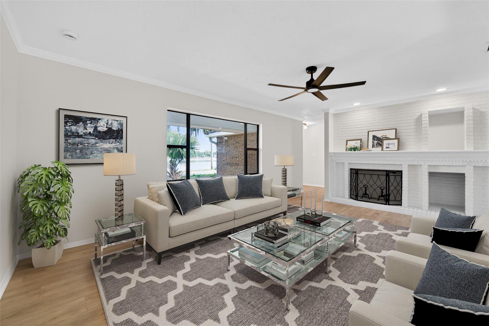 637 W LAKESHORE DR, CLERMONT, FL, 34711