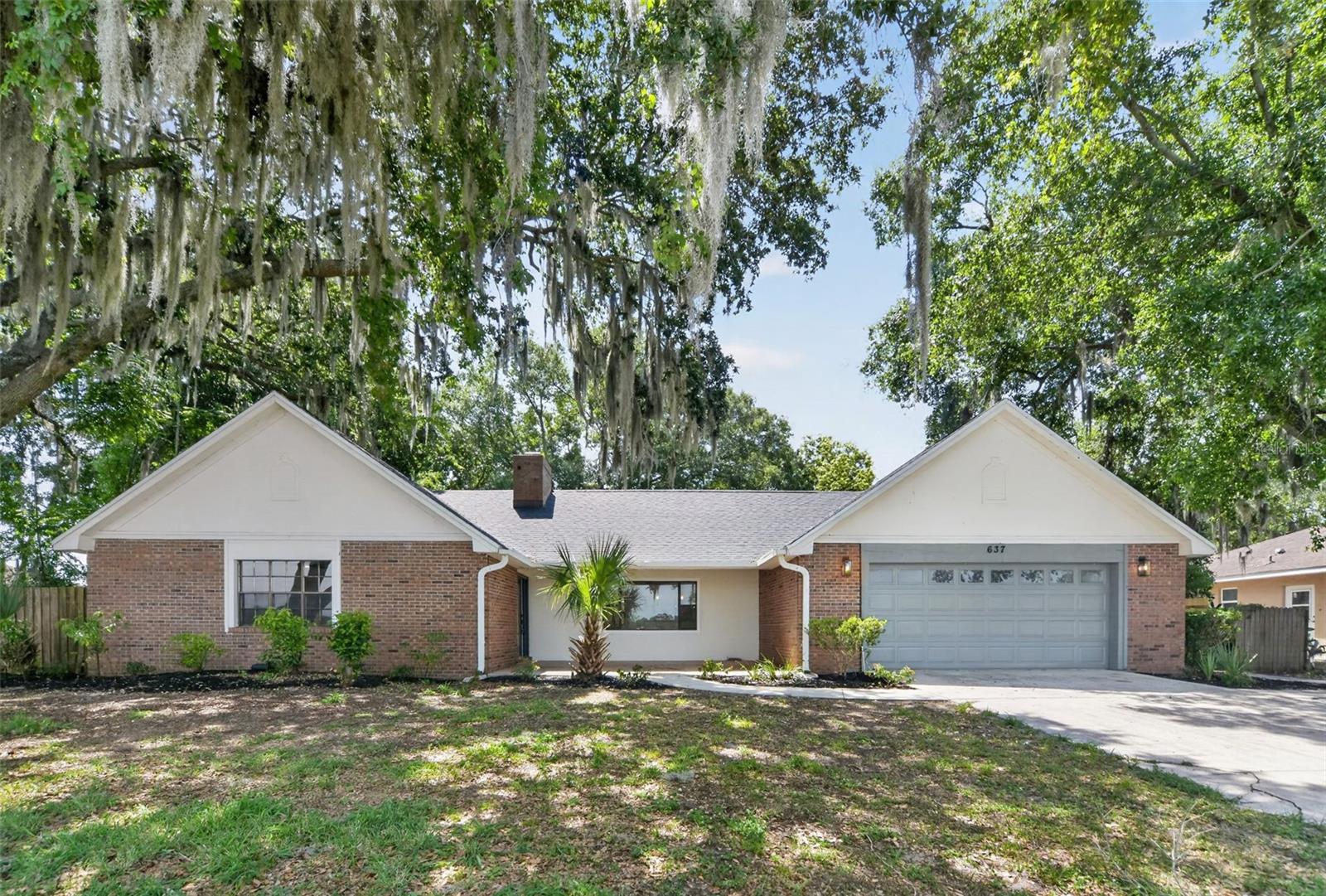 637 W LAKESHORE DR, CLERMONT, FL, 34711